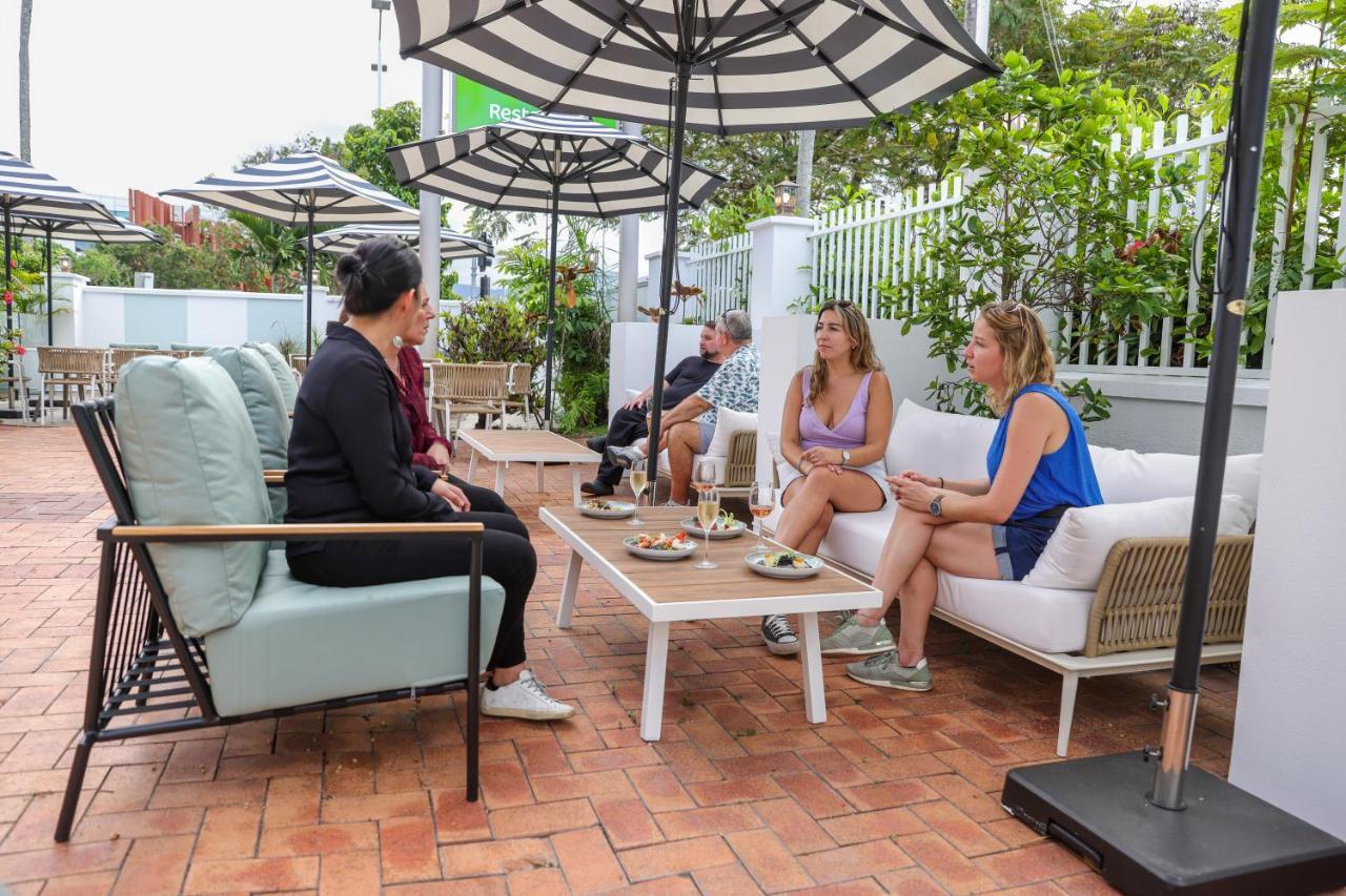 Mercure Cairns Exterior foto
