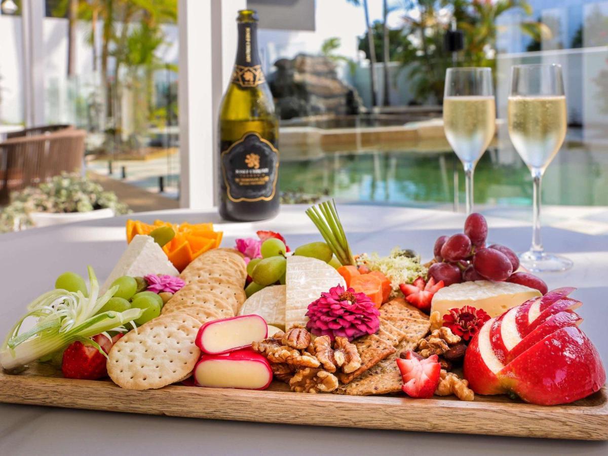 Mercure Cairns Exterior foto